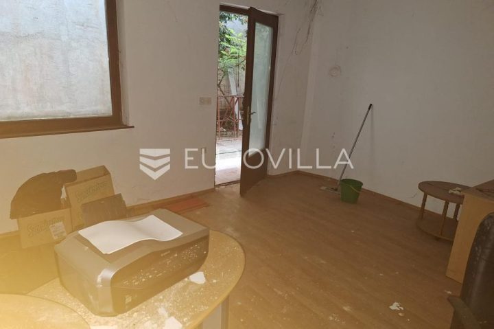 Komerčné na predaj 24 m² – Zvijezda