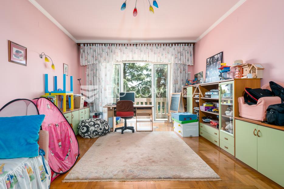 House For sale - Grad Zagreb Sesvete