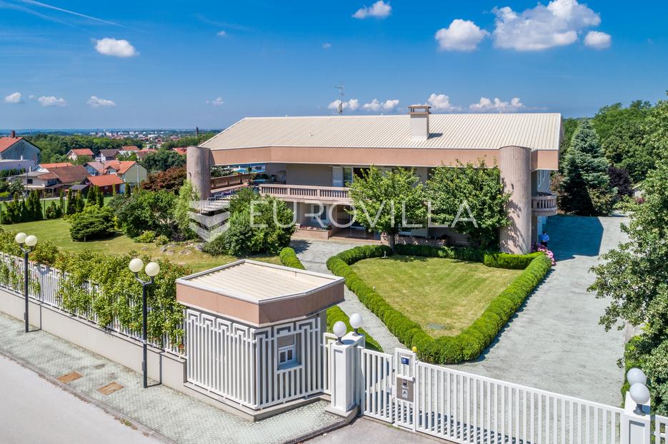 House For sale - Grad Zagreb Sesvete - foto 4/23