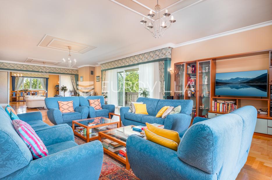 House For sale - Grad Zagreb Sesvete