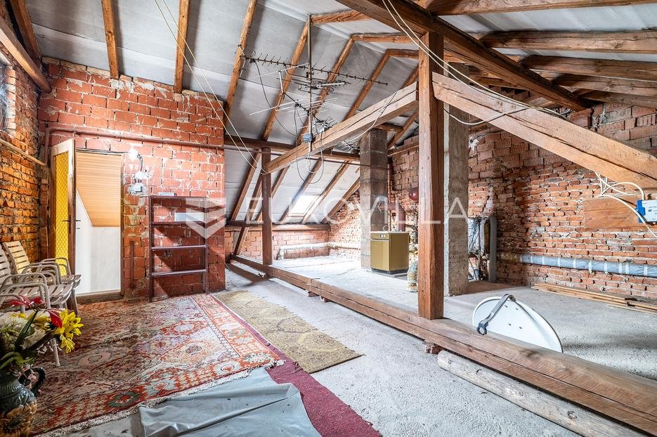 Haus Zu verkaufen - Grad Zagreb Gornja Dubrava