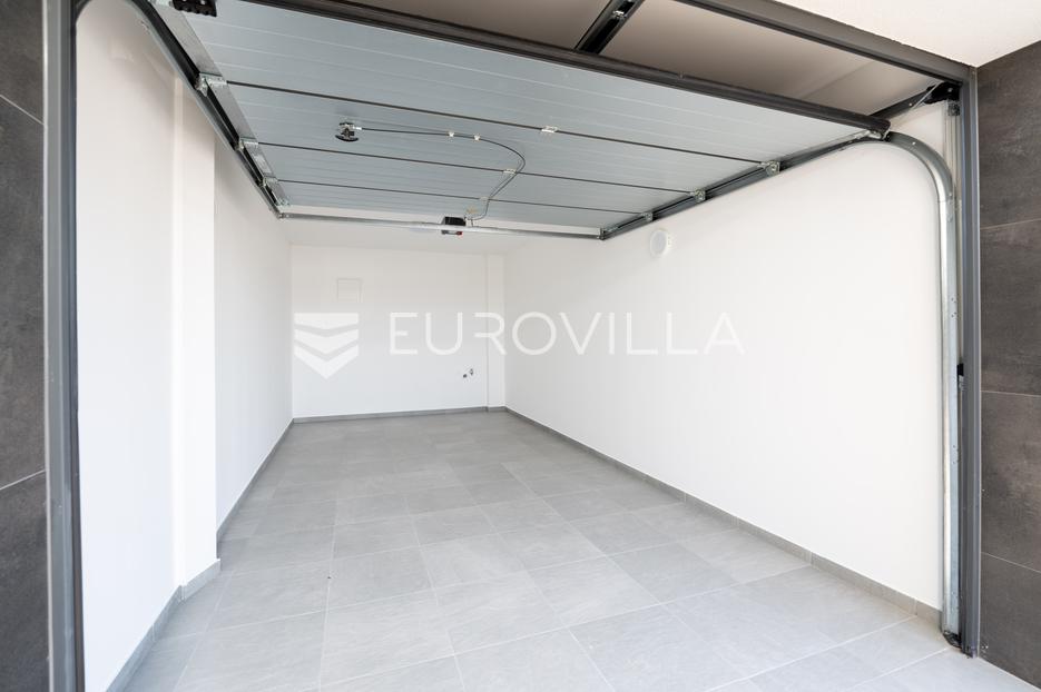 Apartment Zu verkaufen -  Sukošan