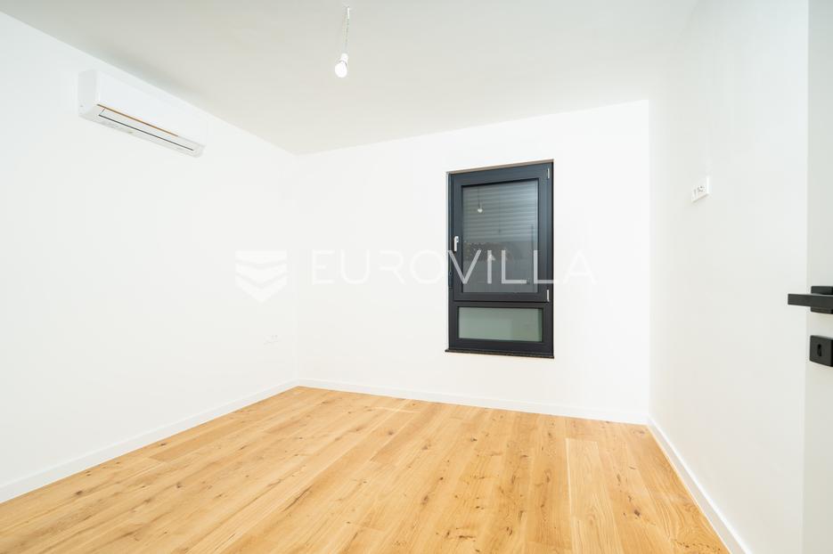 Apartment Zu verkaufen -  Sukošan