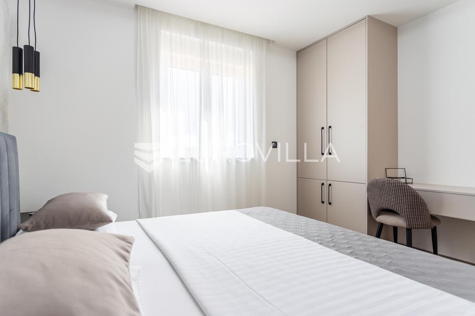 Flat For sale -  Seget