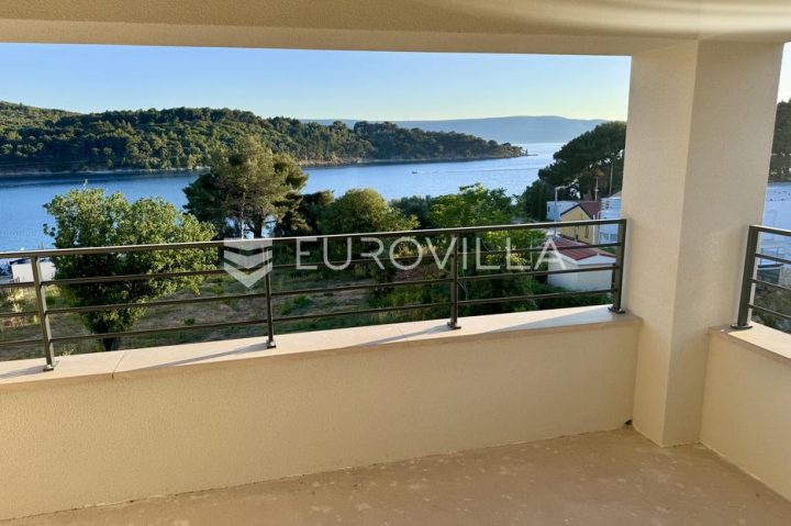 Appartement à vendre 135 m² – Cres