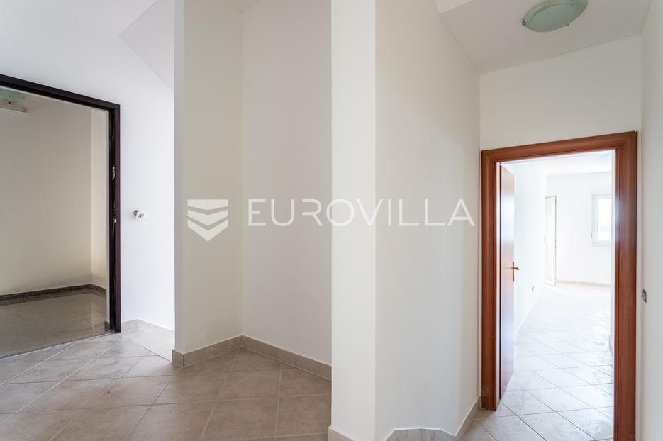 Flat For sale - Splitsko-dalmatinska Marina