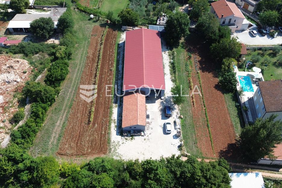 Komerčné Na predaj -  Svetvinčenat