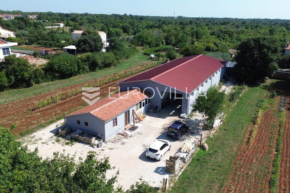 Komerčné Na predaj -  Svetvinčenat