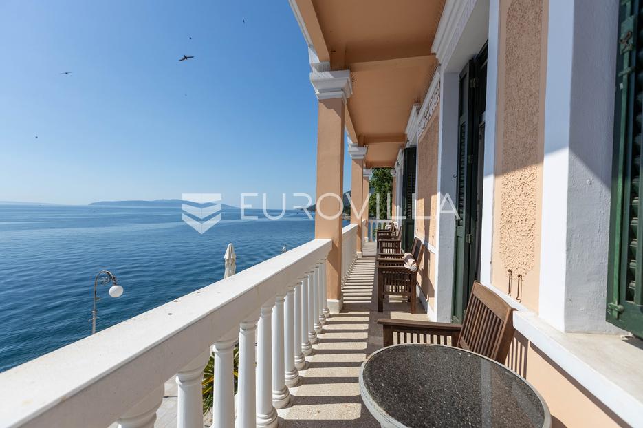Appartamento In vendita -  Opatija - Okolica