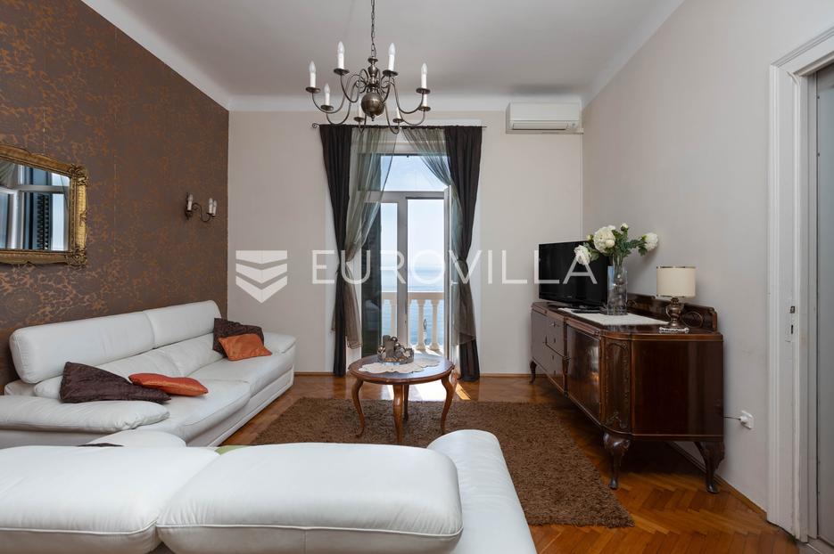 Appartamento In vendita -  Opatija - Okolica