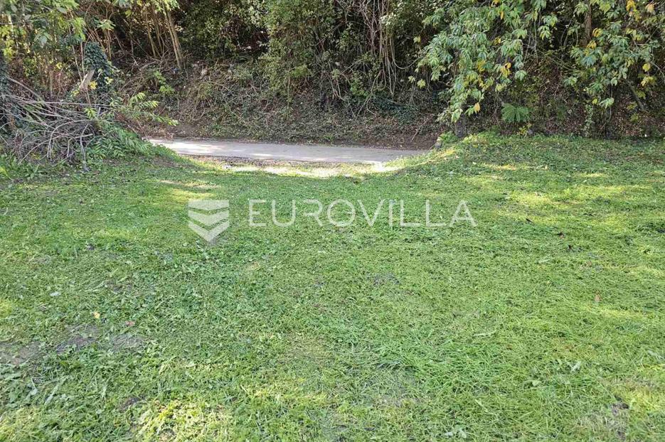 Parcela Naprodaj - Osječko-baranjska Erdut