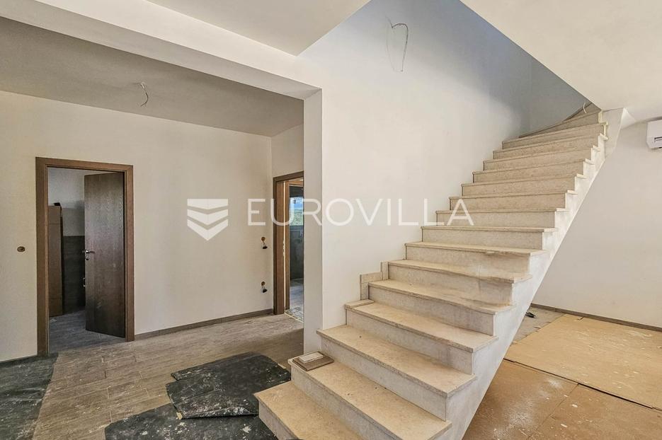 Maison À vendre - Istarska Tar-Vabriga