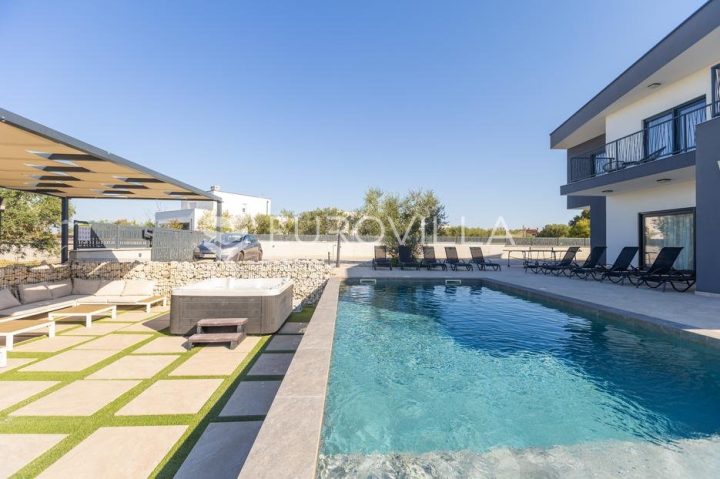 House for sale 289 m² – Galižana
