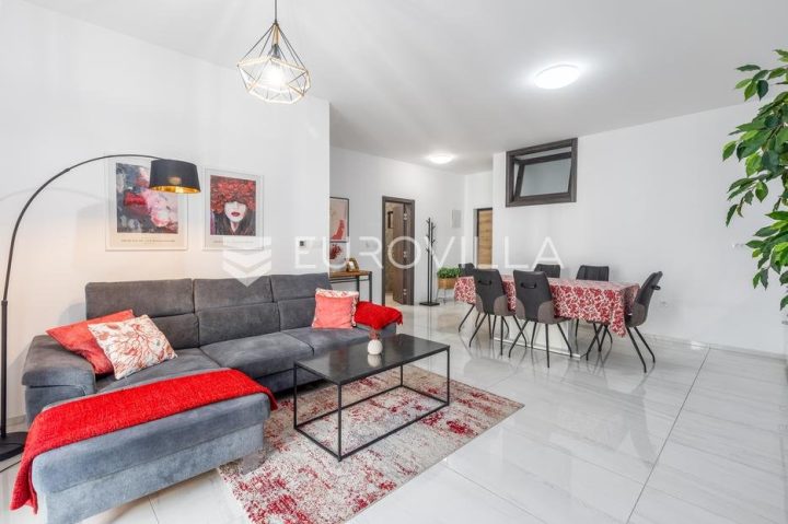 Apartma na predaj 70 m² – Centar