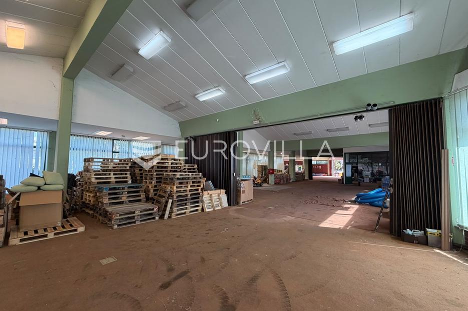 Commerciale In vendita - Osječko-baranjska đakovo - foto 1/11
