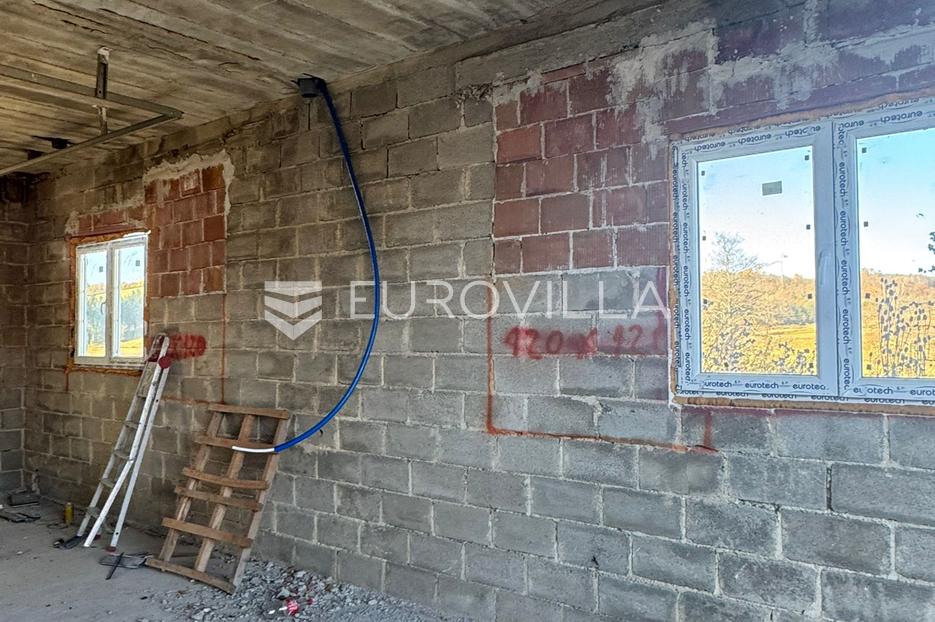 Dům Na prodej - Karlovačka Cetingrad - foto 1/6
