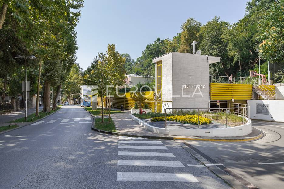 Hiša Naprodaj - Grad Zagreb Donji Grad
