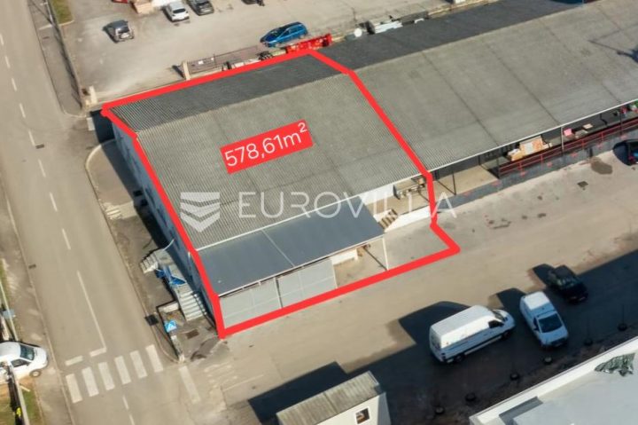 Lokal użytkowy na sprzedaż 578 m² – Poreč