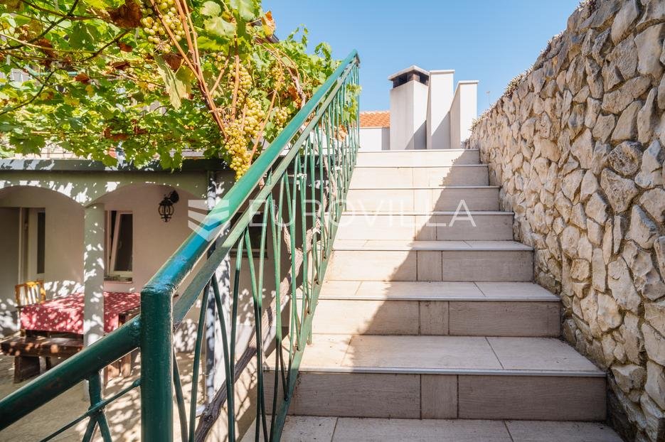 Casa In vendita - Zadarska Nin