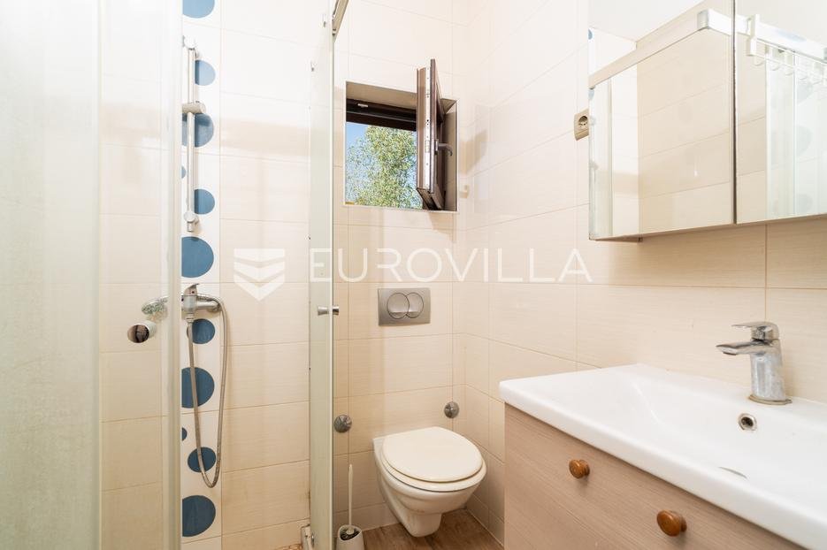 Casa In vendita - Zadarska Nin