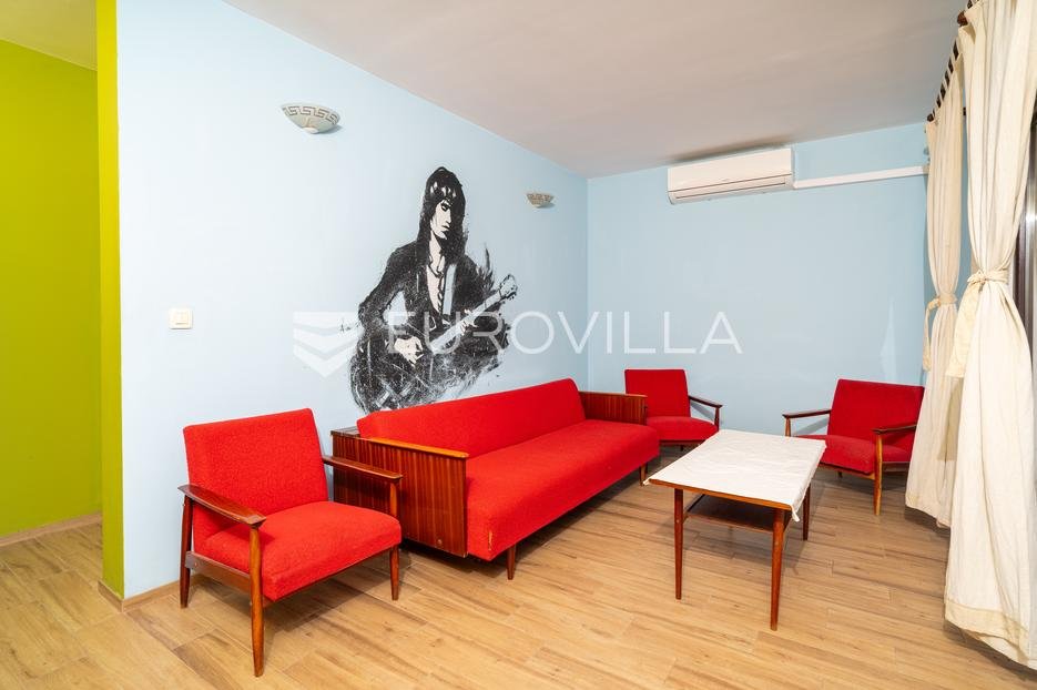 Casa In vendita - Zadarska Nin
