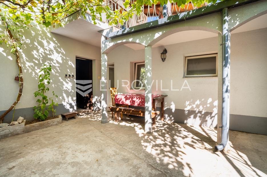 Casa In vendita - Zadarska Nin