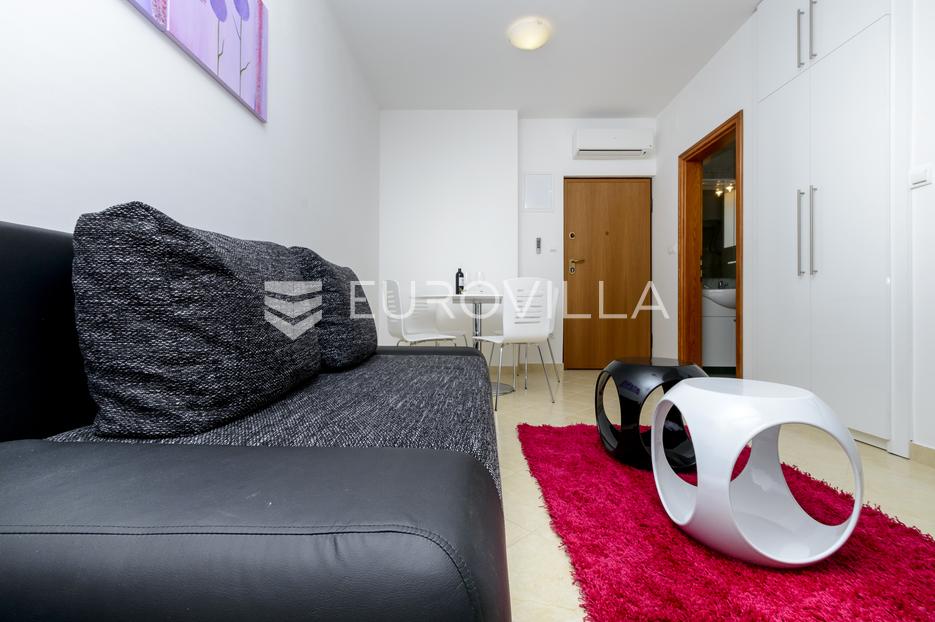 Apartmán Na predaj - Dubrovačko-neretvanska Slivno