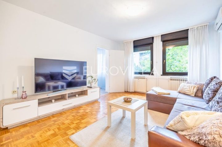 Appartement À louer - Grad Zagreb Stenjevec - foto 2/5