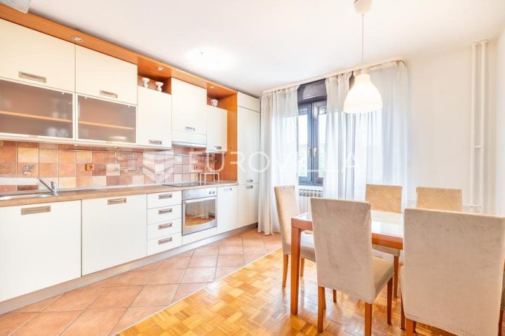 Appartement À louer - Grad Zagreb Stenjevec - foto 3/5