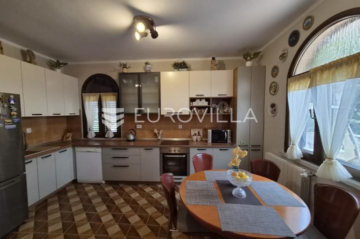 Dom Na predaj - Splitsko-dalmatinska Supetar - foto 5/13