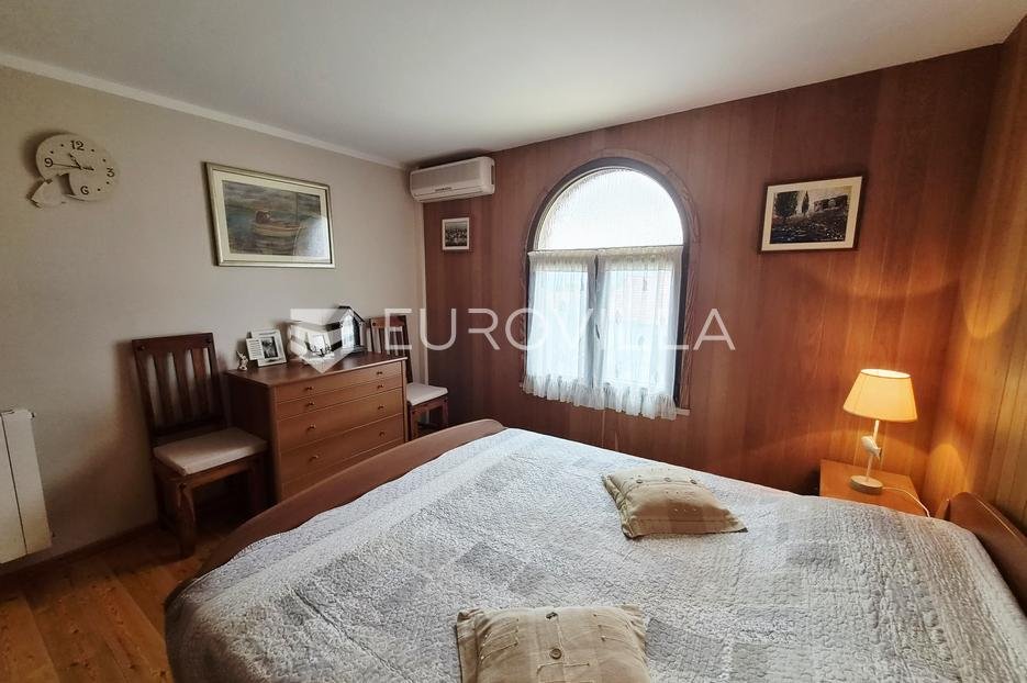 House For sale - Splitsko-dalmatinska Supetar