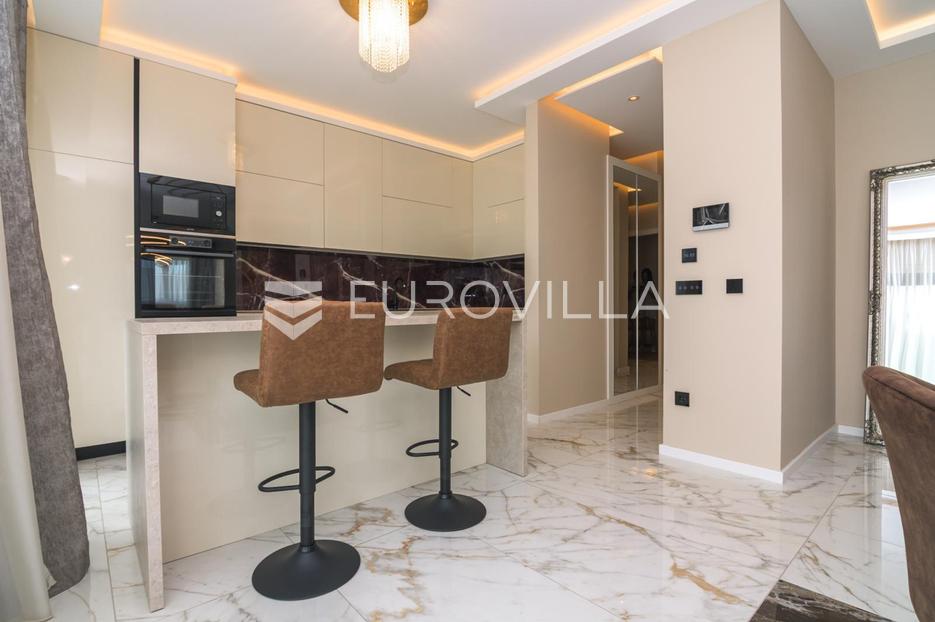 Appartement À vendre -  Maksimir