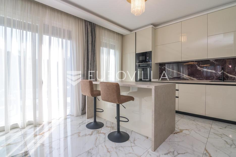 Appartement À vendre -  Maksimir