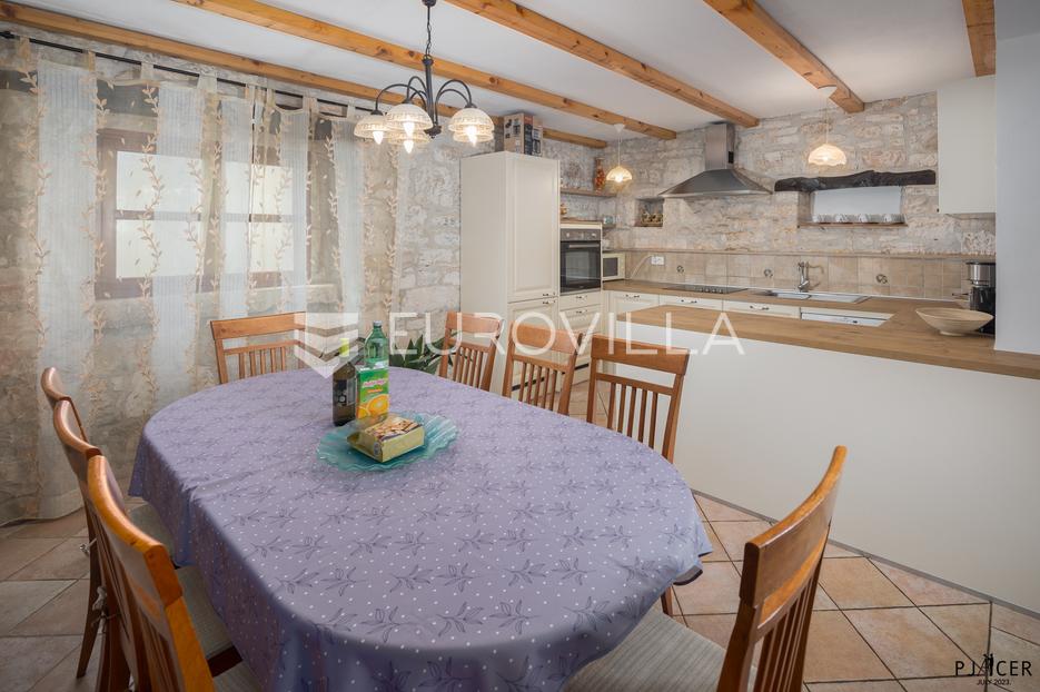 Maison À vendre -  Tinjan