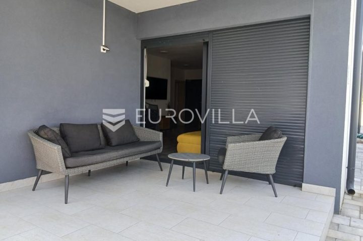 Mieszkanie na sprzedaż 94 m² – Vir