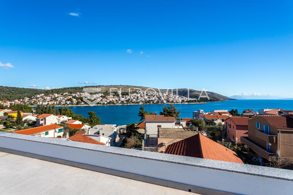 Mieszkanie Na sprzedaż -  Trogir