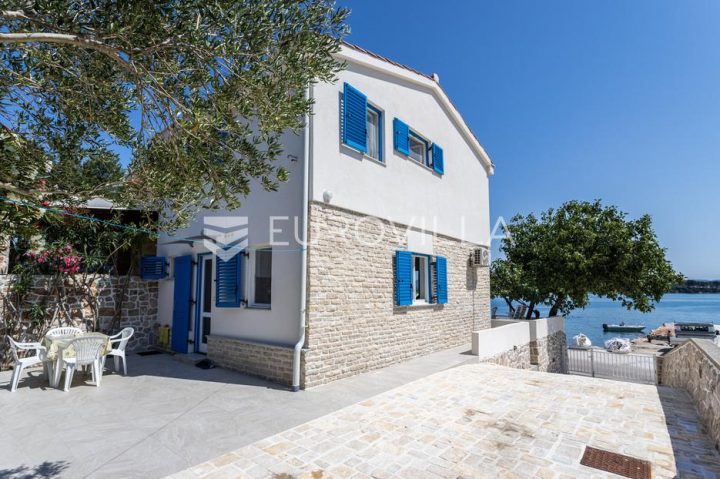 House for sale 95 m² – Betina