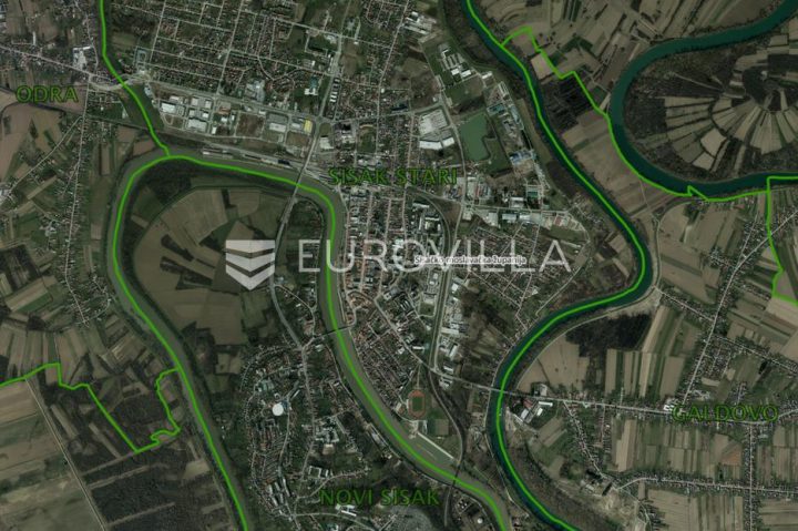 Terreno in vendita 888 m² – Centar