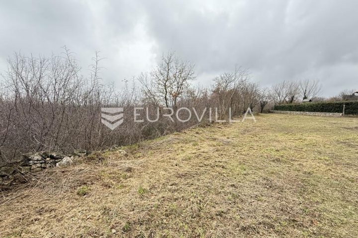 Zemljište na prodaju 897 m² – Smoljanci
