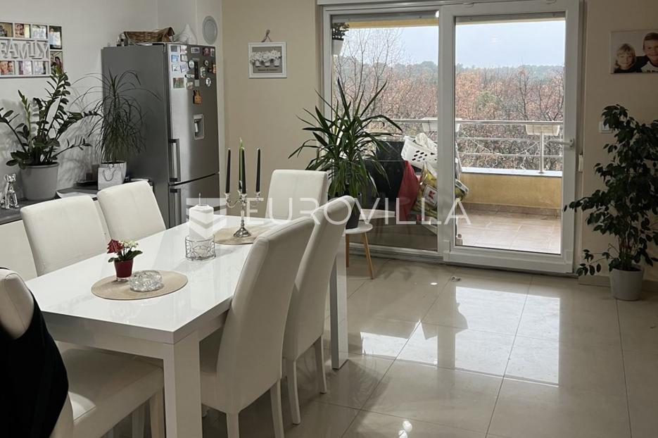 Apartma Na predaj -  Pula