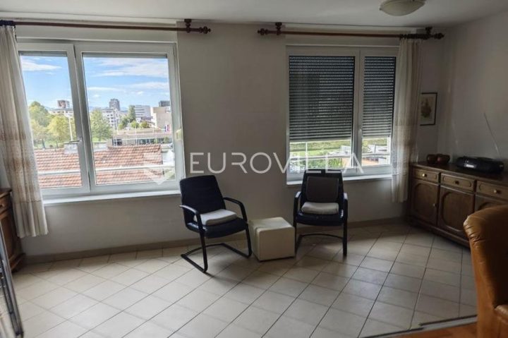 Appartement À vendre - Trnje - foto 2/5