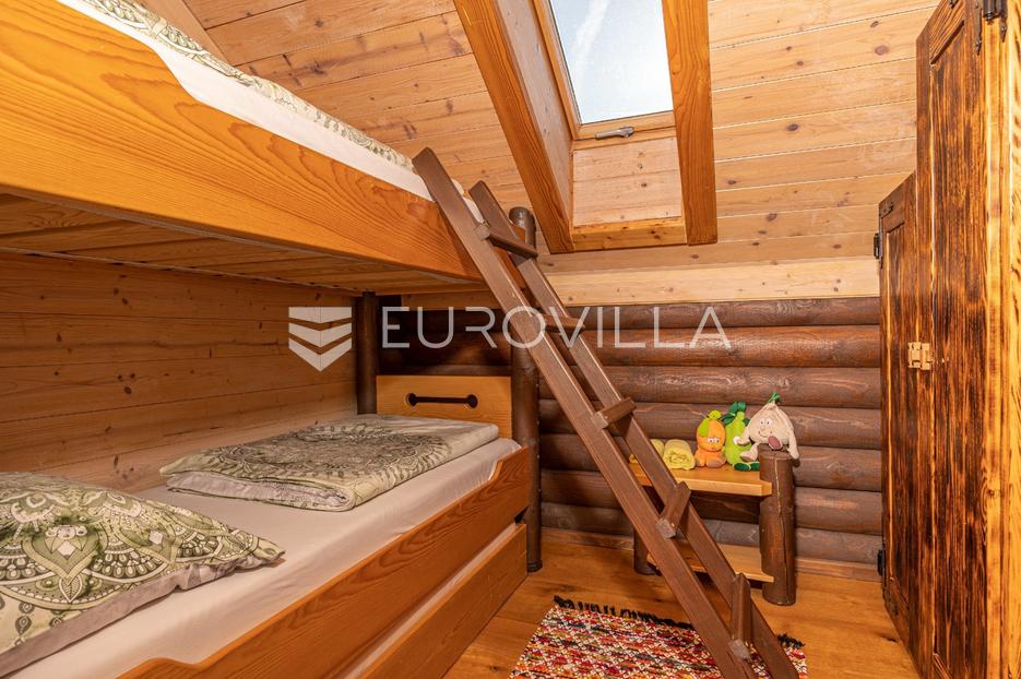 Haus Zu verkaufen - Primorsko-goranska Fužine
