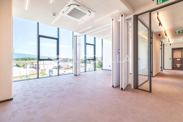 Gewerbefläche zu verkaufen 325 m² – Lučko