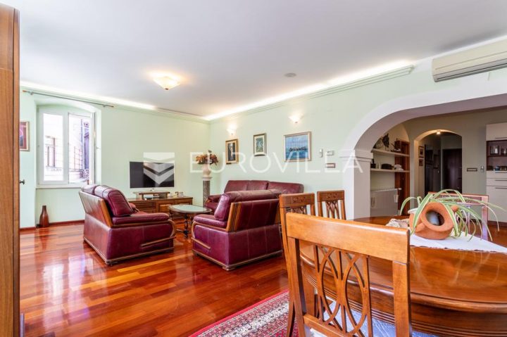 Flat For rent - Splitsko-dalmatinska Split - foto 3/20
