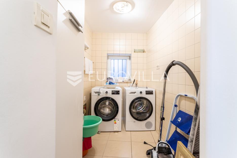 Apartment Zu verkaufen -  Split