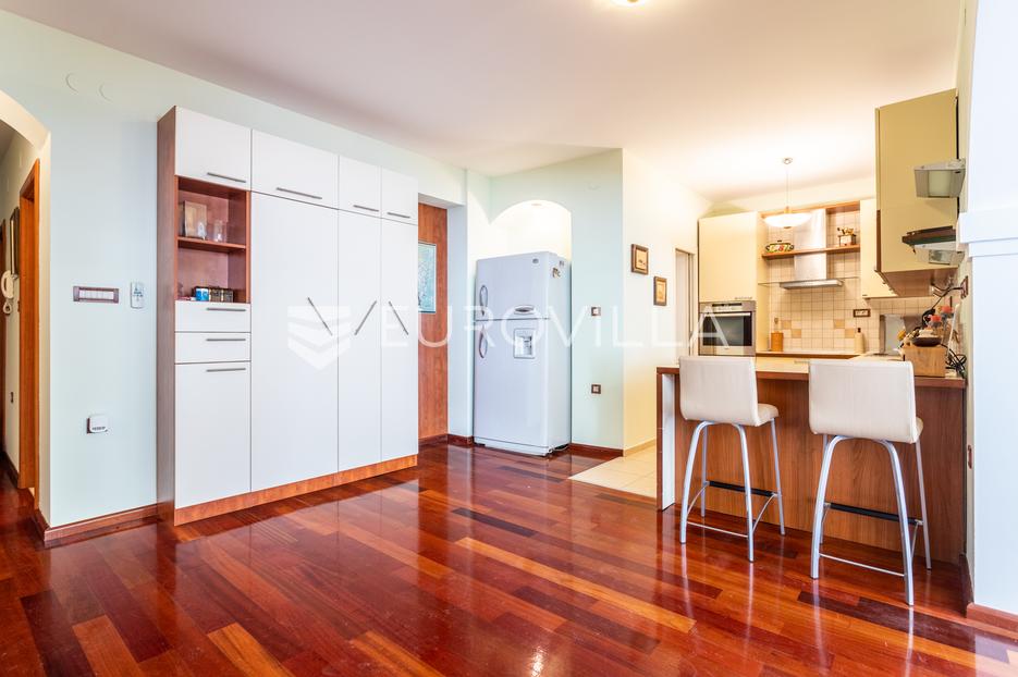 Apartment Zu verkaufen -  Split