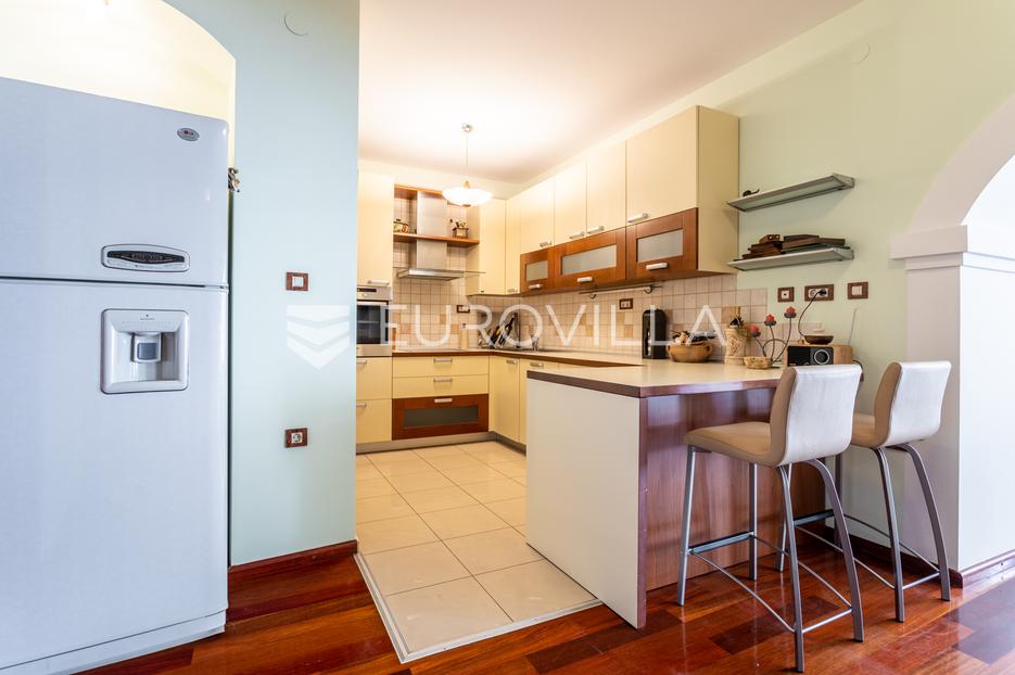 Apartment Zu verkaufen -  Split