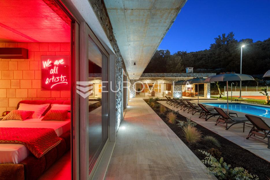 Casa In vendita - Splitsko-dalmatinska Dicmo