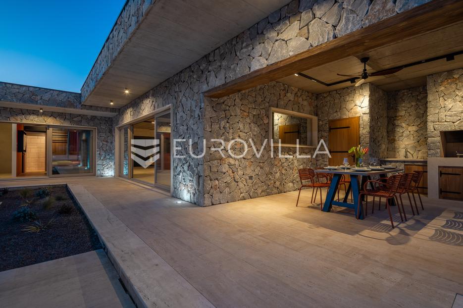 Casa In vendita - Splitsko-dalmatinska Dicmo
