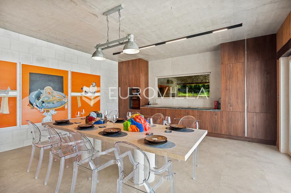 Casa In vendita - Splitsko-dalmatinska Dicmo - foto 5/26